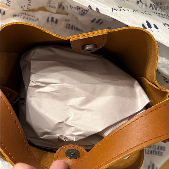 Portland Leather Shoulder Belle Bucket Bag in color ‘honey.’ - Picture 2 of 5